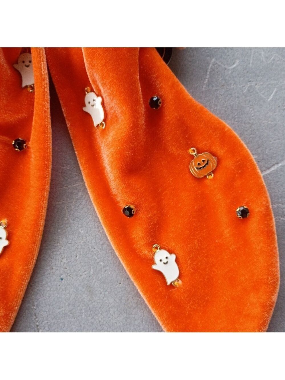 ๐ป Halloween Velvet Bow Hair Clip - Orange - Picture 3 of 6